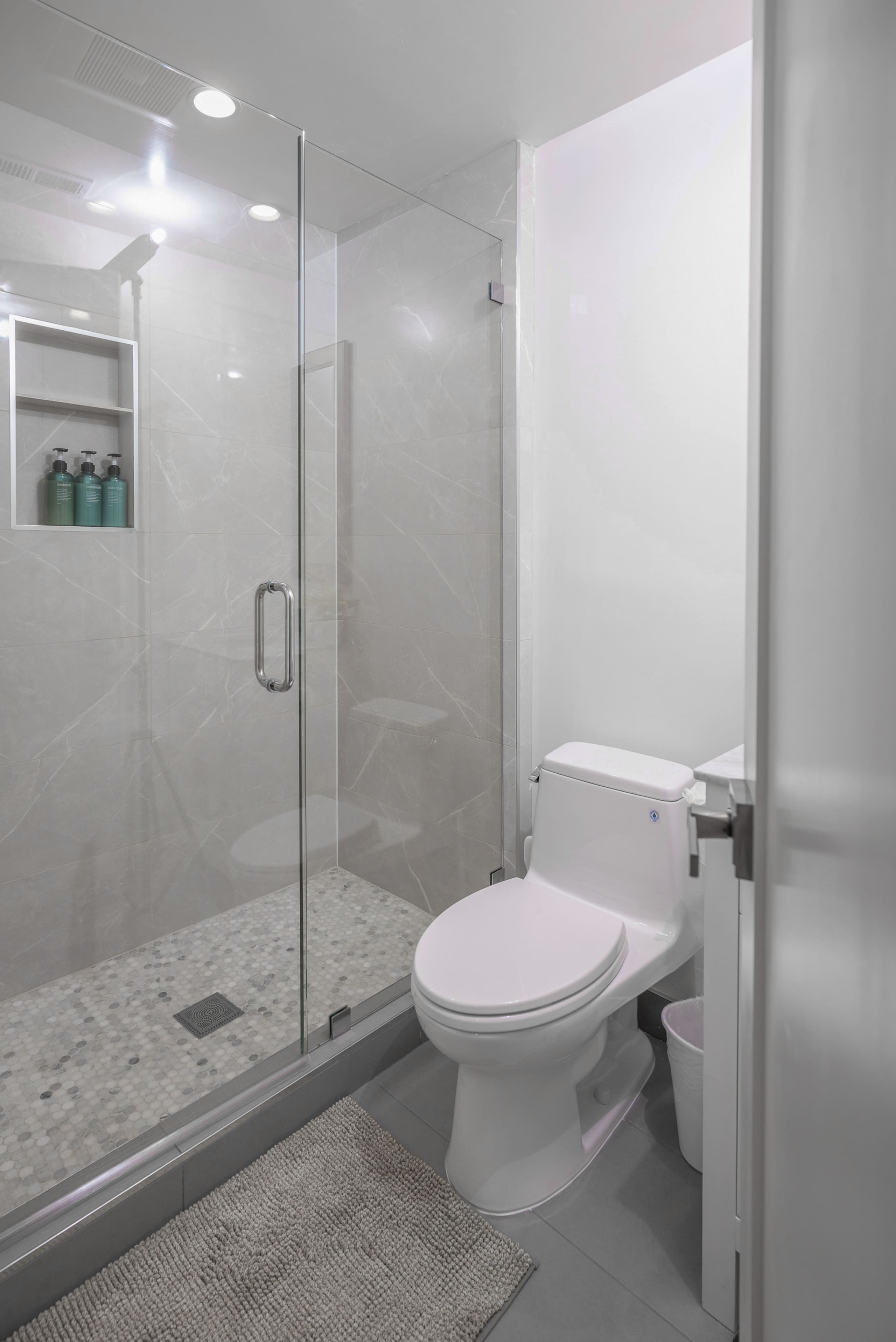 Modern Chic Studio Near UCSF/SFSU/Golden Gate Park - Image 12