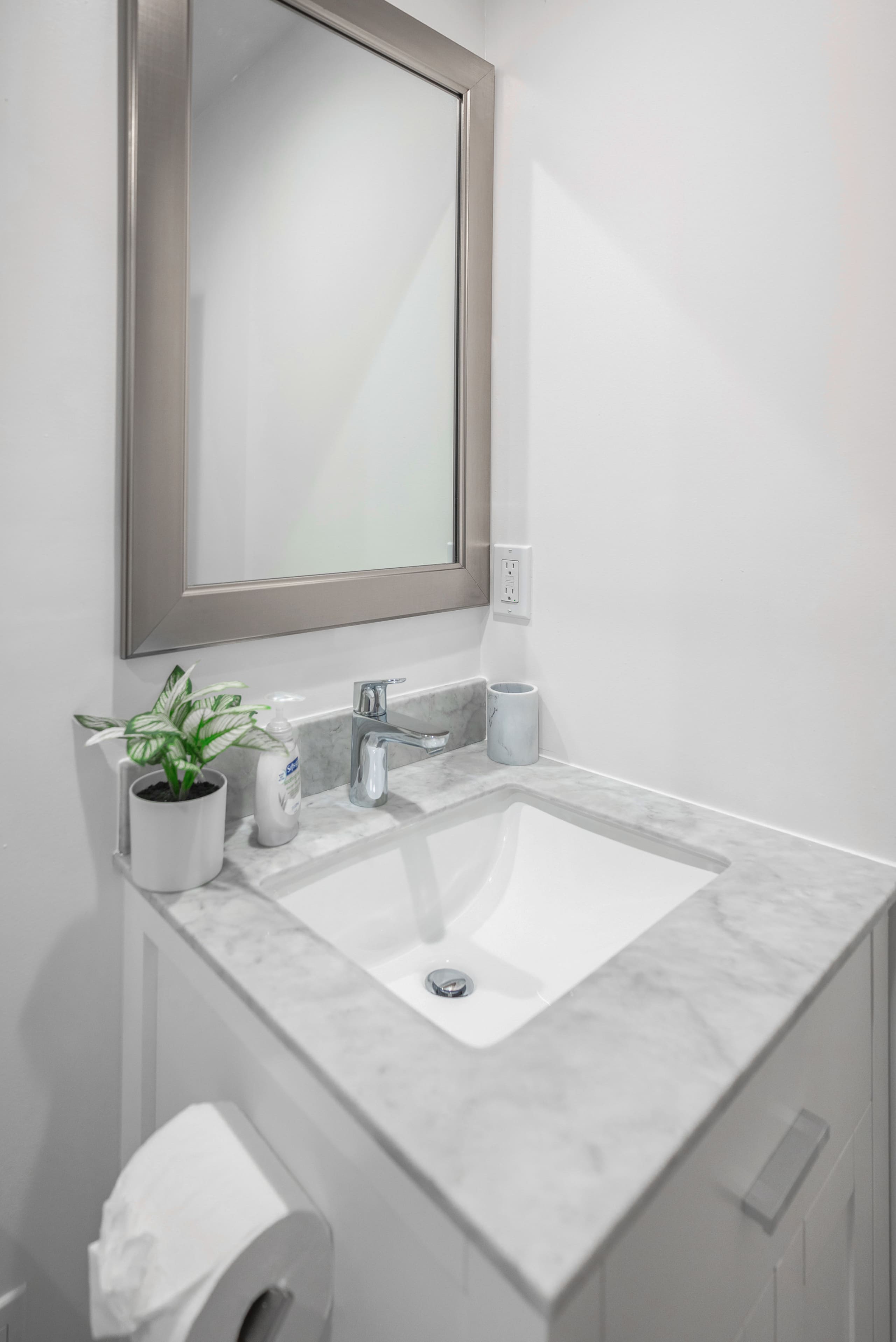 Modern Chic Studio Near UCSF/SFSU/Golden Gate Park - Image 15