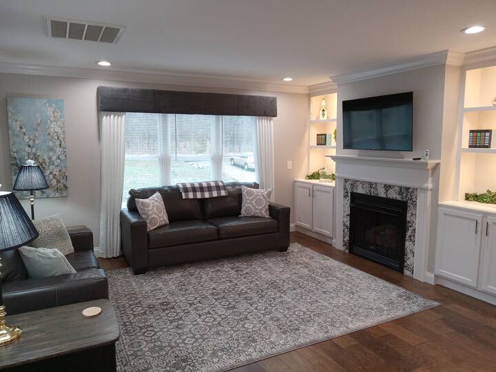 LoftB Moderna casa de campo cerca del lago y el golf. Departamentos