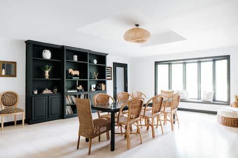 Winery retreat w/ hot tub & pond