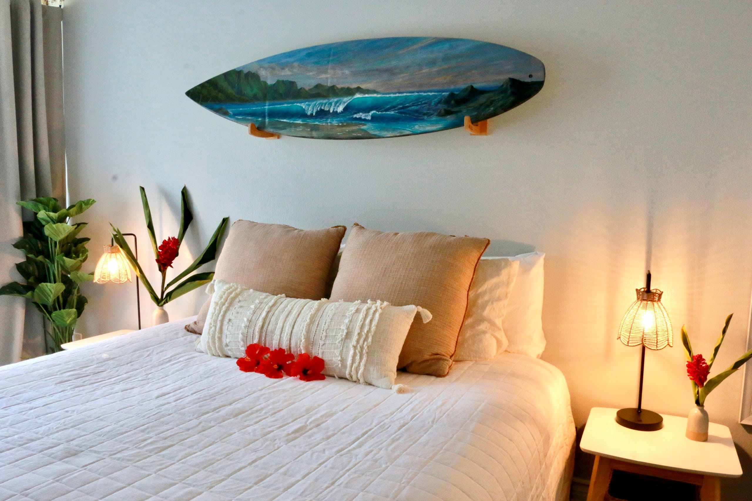 Turtle Bay Bungalow- Parking, AC & Walk to Beach - Image 18
