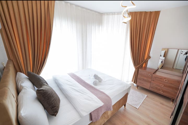 Royal Panorama Suits managed Airbnb listing 1