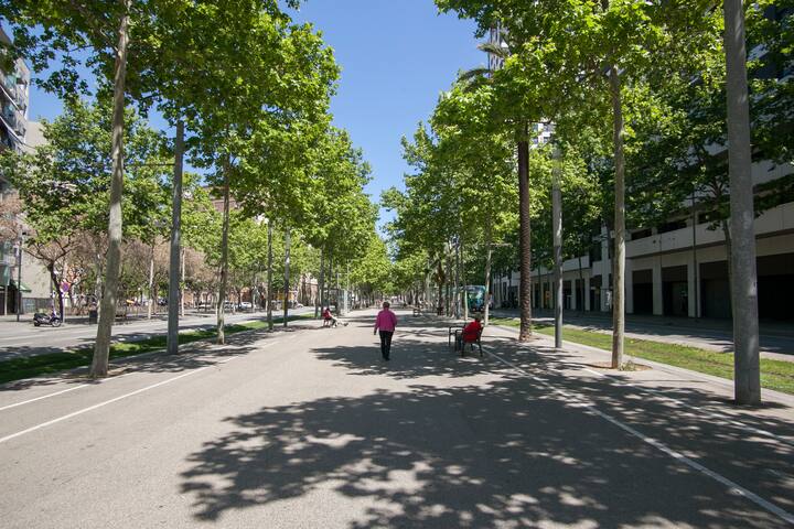 On the 15th floor, seaviews and swimming pool(S1) gallery image 2