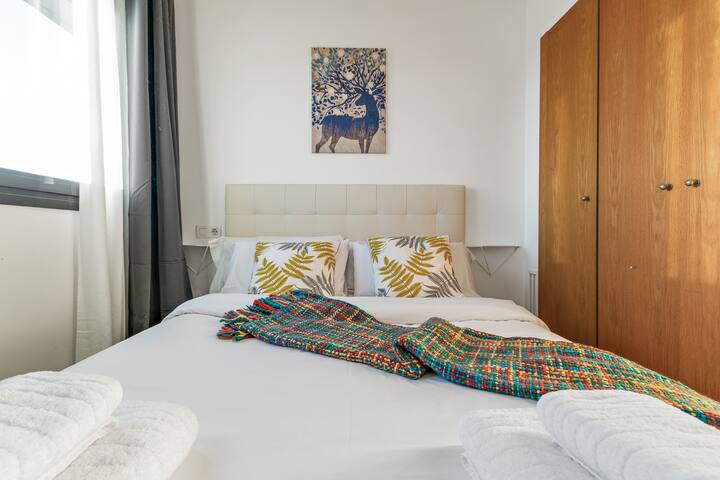 On the 15th floor, seaviews and swimming pool(S1) gallery image 5