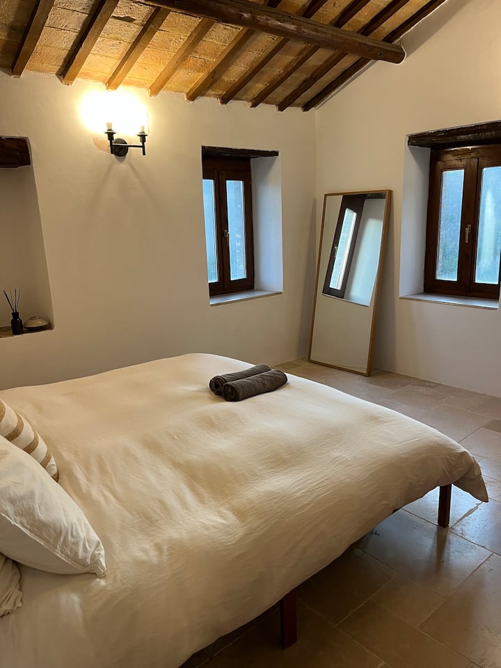 საძინებელი 1