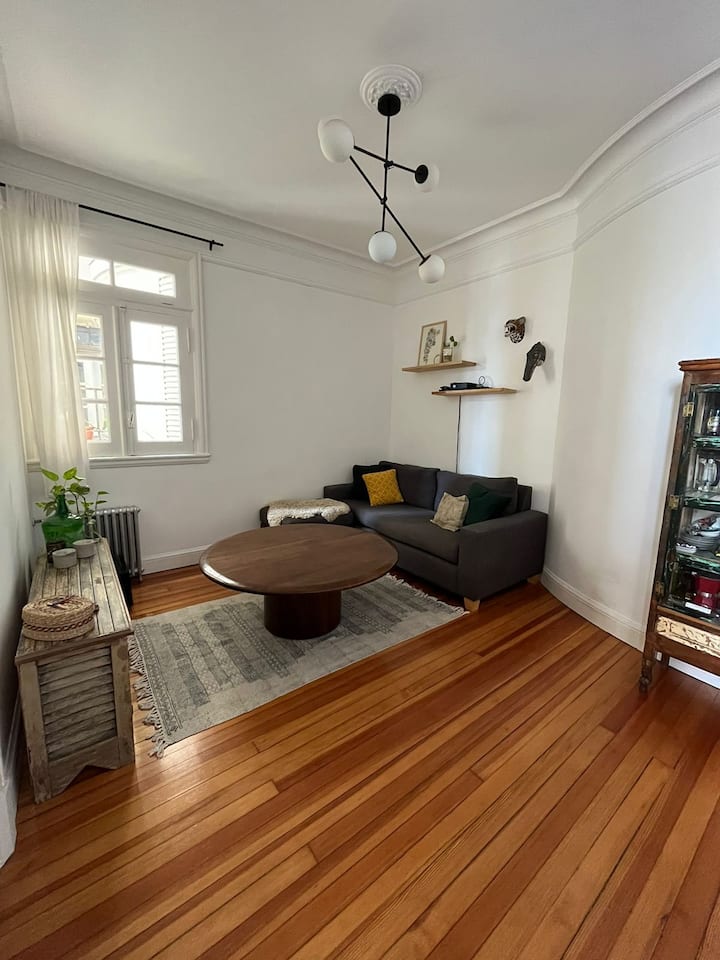 Two-bedroom apartment in Monserrat