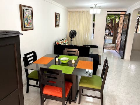 Spacious house with 3 hab, AC-Count of everything