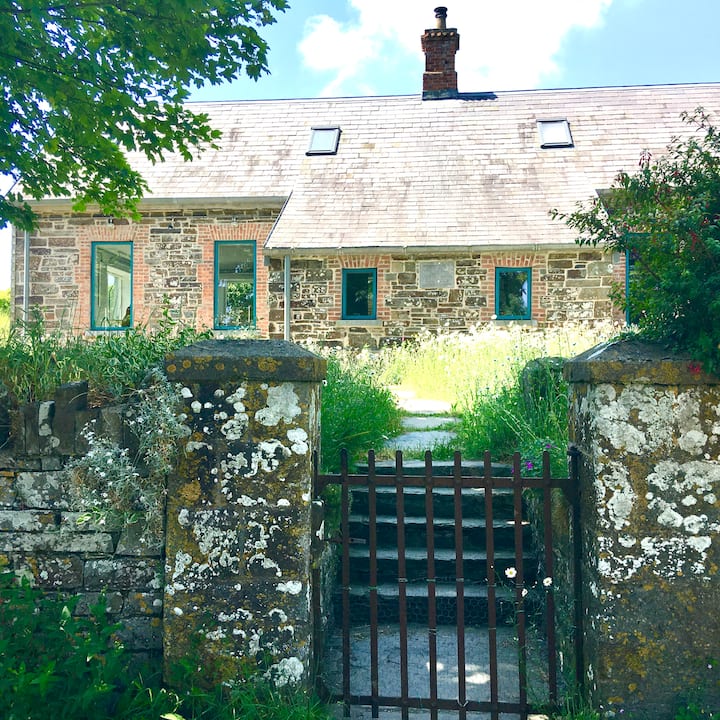 Strand of the Old House