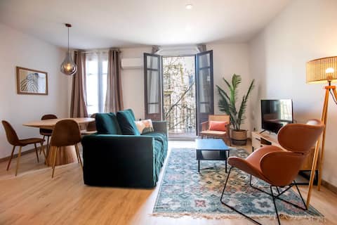 Top performing Airbnb: 22CRC1039 Exquisite Apartment near the City Center in Hostafrancs
