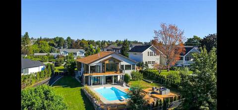 Luxury house with POOL & SAUNA
