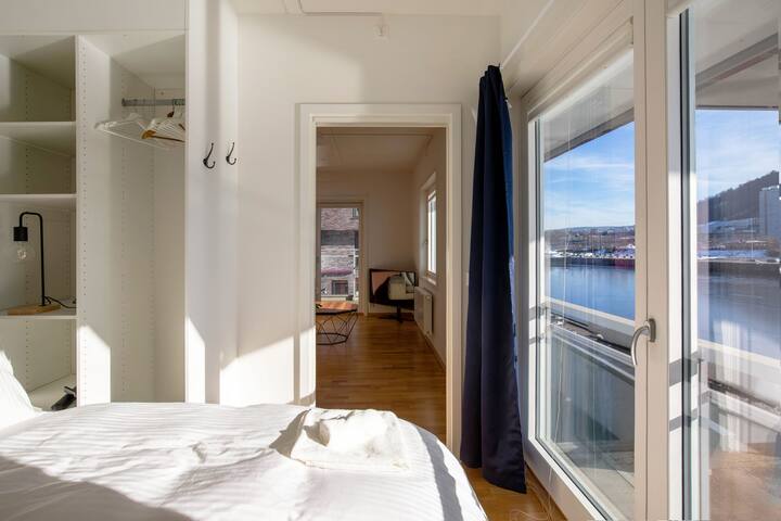 Central apartment by the sea gallery image 4