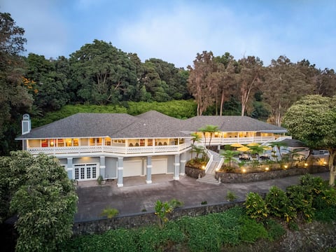 Private 6,500 sf estate with 4 king suites