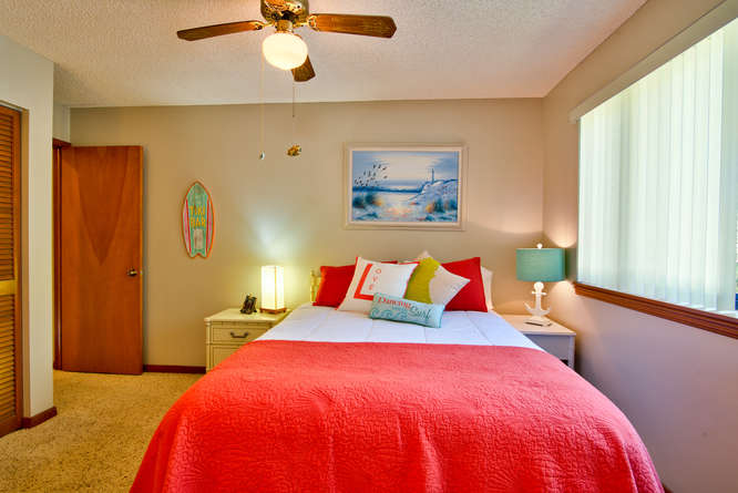 带标准双人床的客房  