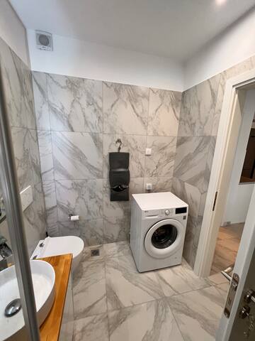 Casa de Tres Hermanos in the Heart of Athens gallery image 5