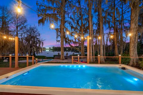 The Ultimate Lakeside Getaway!