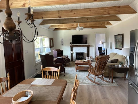 Top Airbnb: Peaceful Retreat at Lake James | Quiet Convenience in Hickory / Lenoir / Morganton