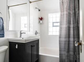 South Buffalo 2 Bed Upper, photo 12 of 13