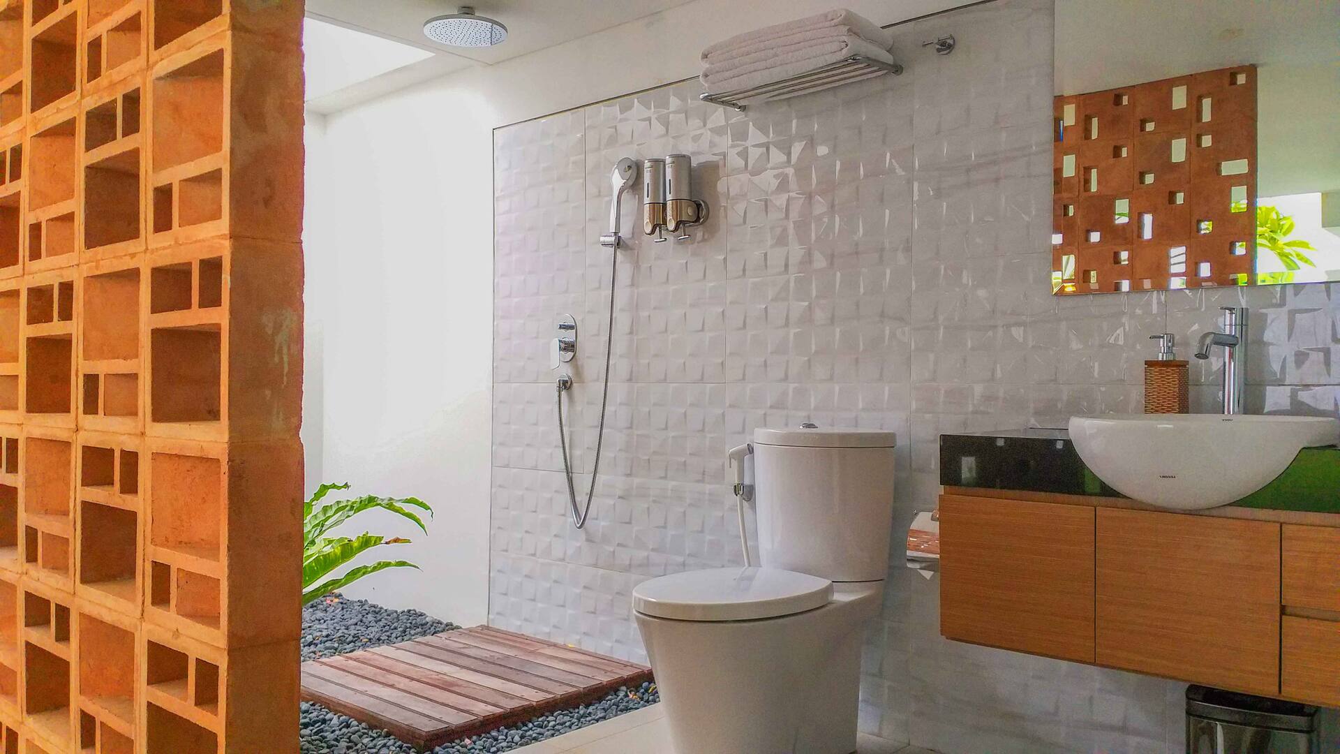 Tranquil Clifftop Escape 1 Bedroom Private Villa in Ungasan 3