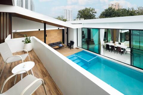 Prime Deluxe Villa No. V17