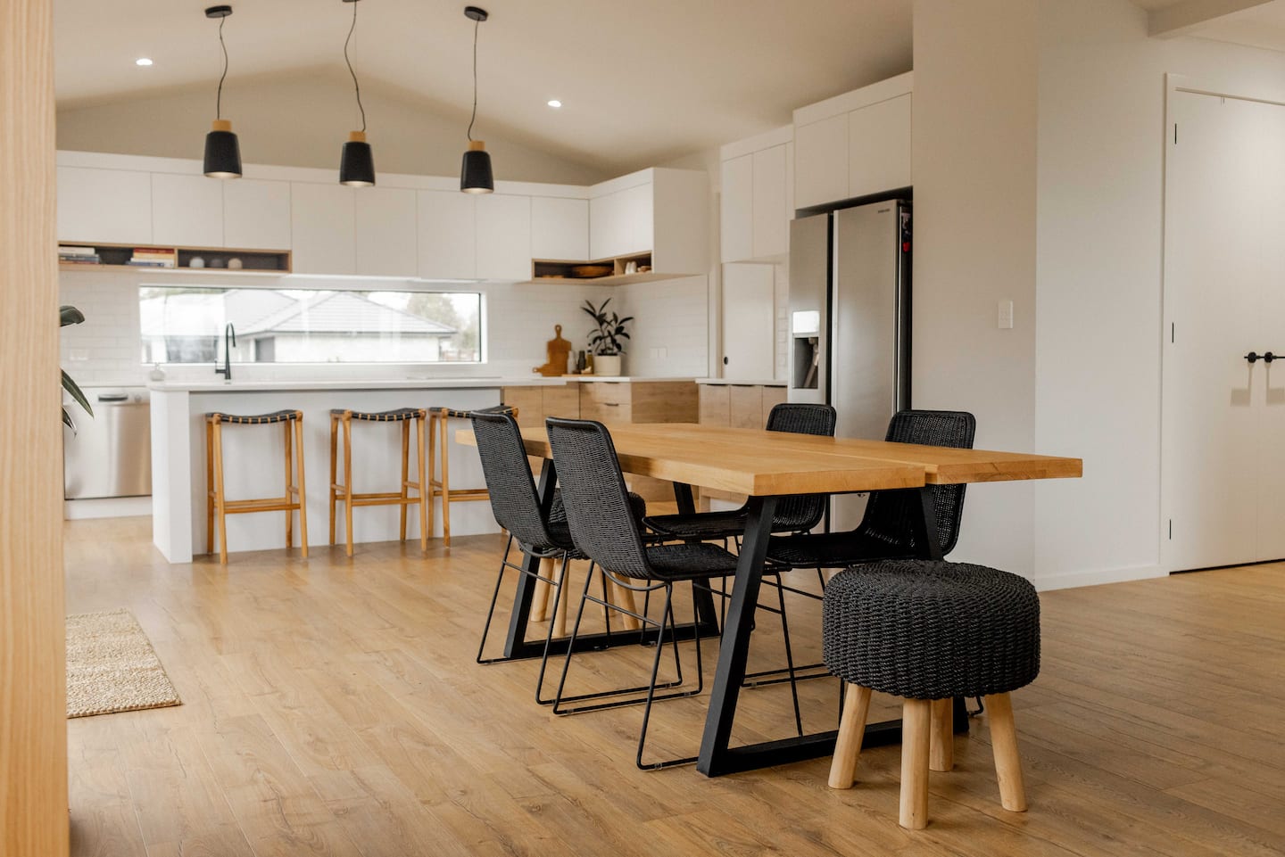 The Hampton – Modern Retreat 4