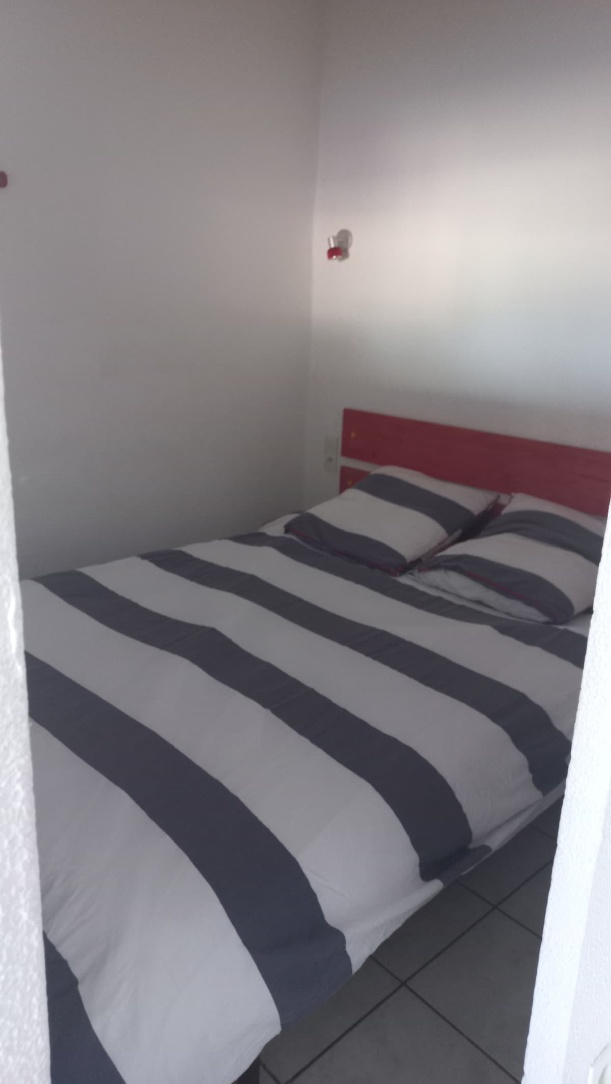 Habitación Cama doble 140/190 cm