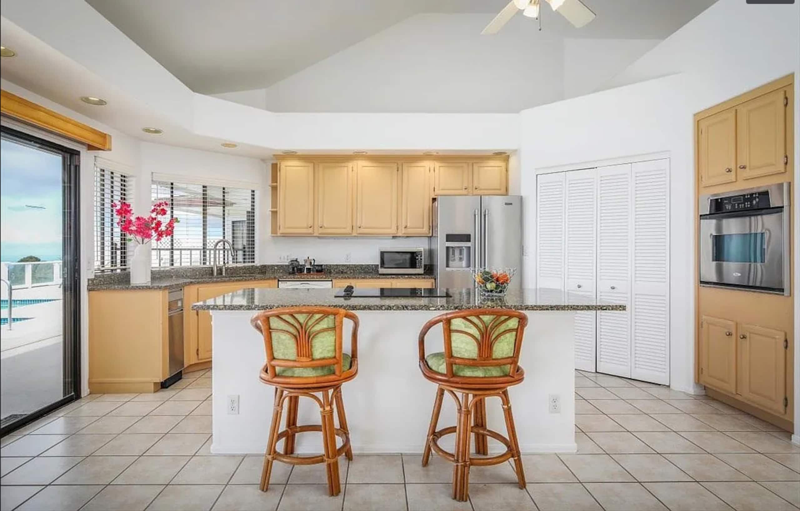 Home in Holualoa · ★4.84 · 2 bedrooms · 5 beds · 2 private baths - Image 10
