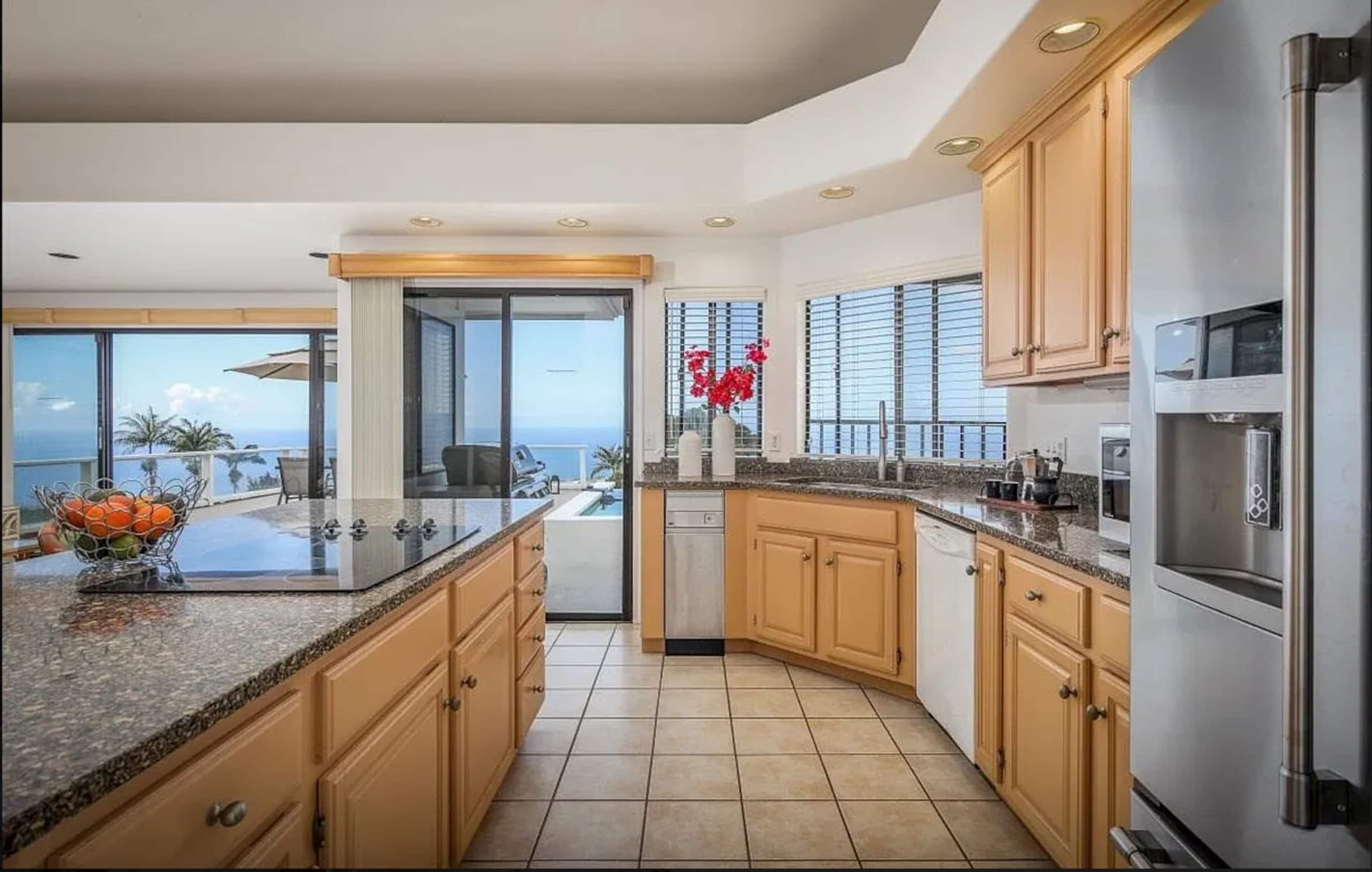 Home in Holualoa · ★4.84 · 2 bedrooms · 5 beds · 2 private baths - Image 7