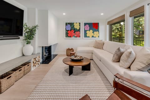 Top performing Airbnb: Lux Ski-In Mt View Core 2 Bd/2Ba in Aspen