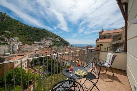 Proprietà Airbnb di successo: Casa Donna Linda - with sea view a Maiori