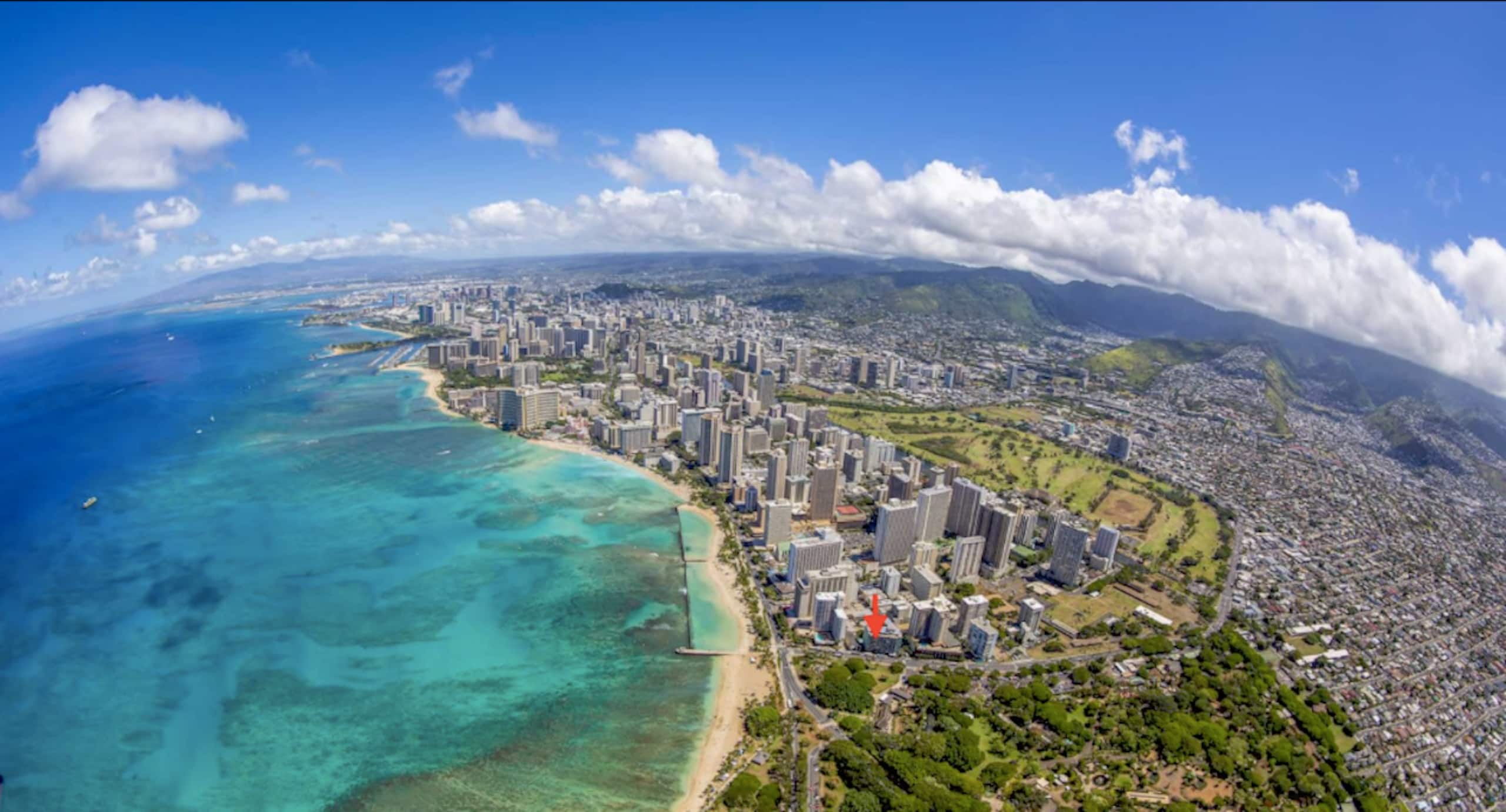 Fabulous location Waikiki Grand Hotel - Image 27