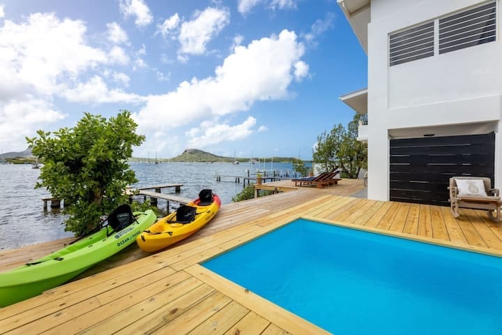 Advantage Apartments Curacao managed Airbnb listing 1