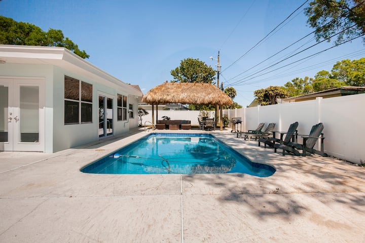Exclusive Heated Pool Oasis · Tiki Hut Retreat - Clearwater
