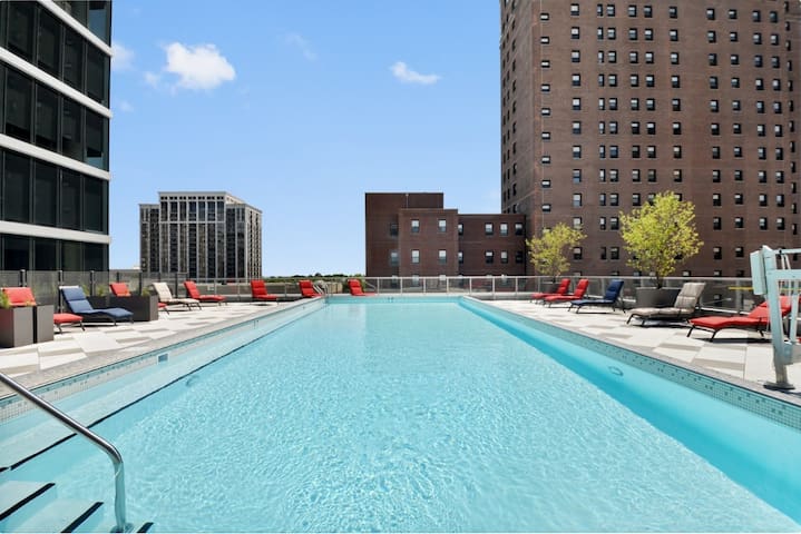 The Professional’s Playground (2BD / 2BA)