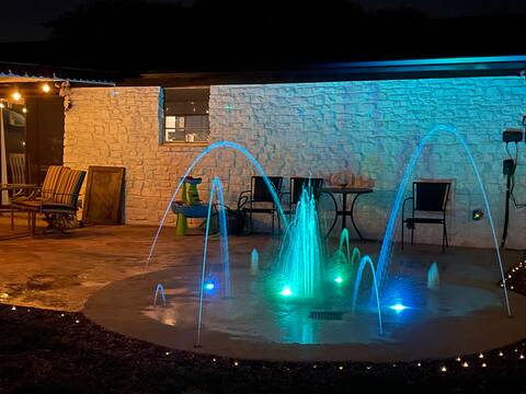 Splash Pad House Super Kid Friendly
2+ Families