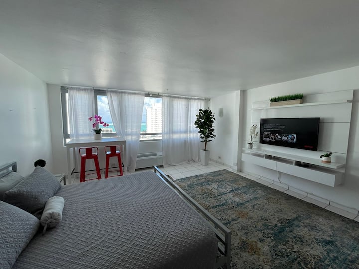 Condado OceanView Studio KingBed Apartments for Rent in San Juan, San