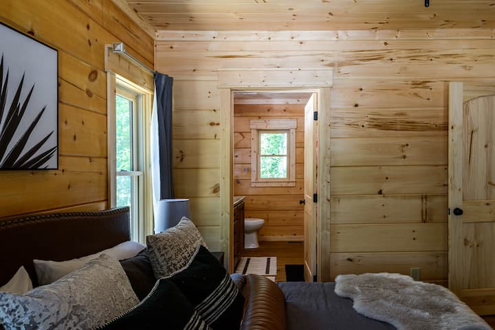 Основна спалня