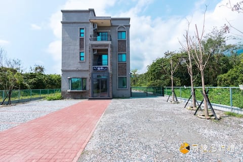 Hualien Frequency B&B/Only one group of guests/Singing BBQ Electric Mahjong Table/Walk to the beach/