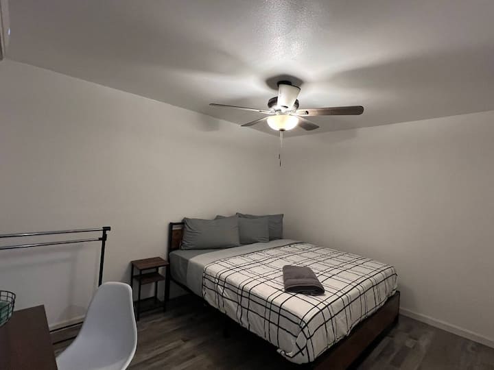 North Phx Homeshare Shared Bath Room C Houses for Rent in Phoenix