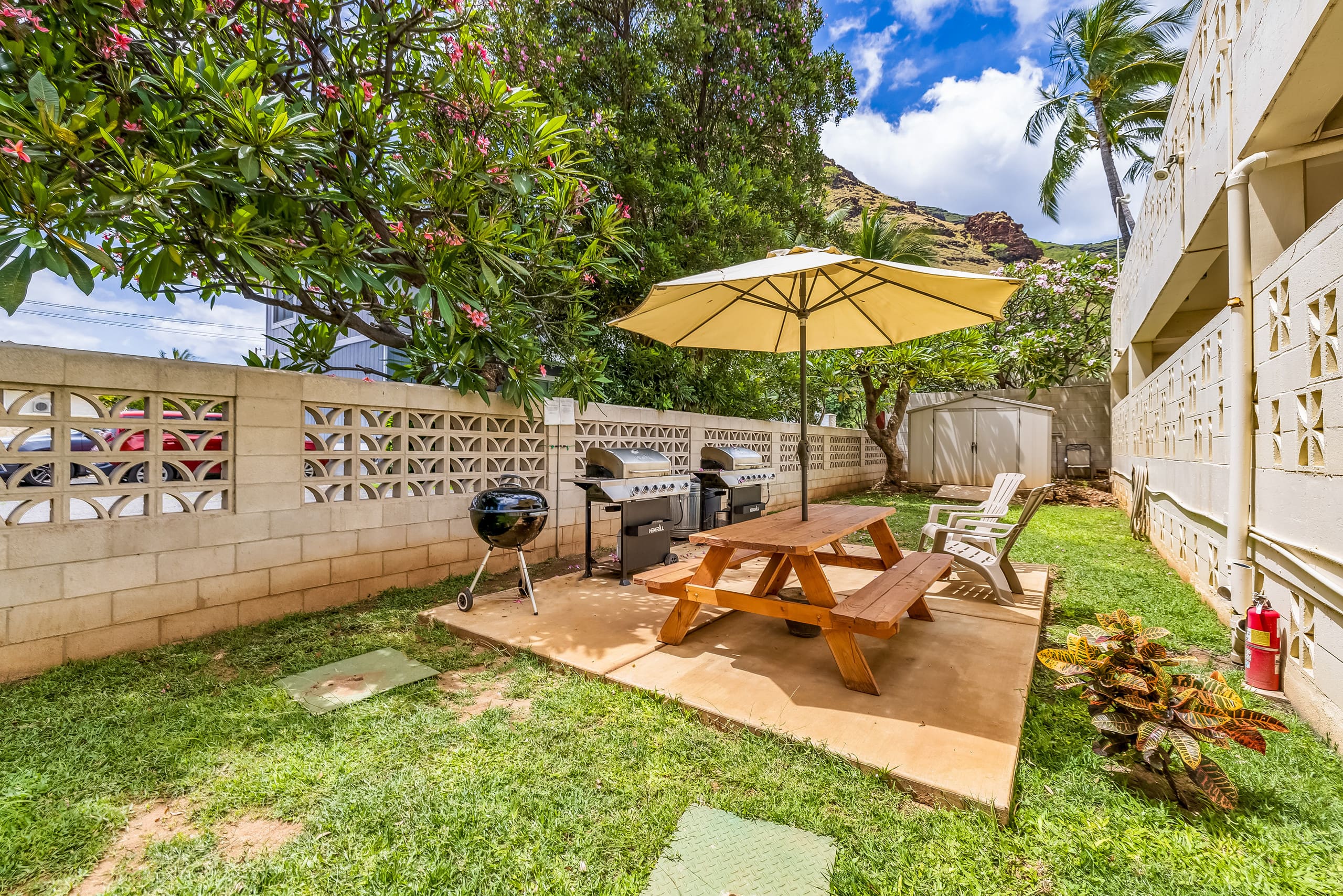 Condo in Waianae · ★4.91 · Studio · 1 bed · 1 private bath - Image 11
