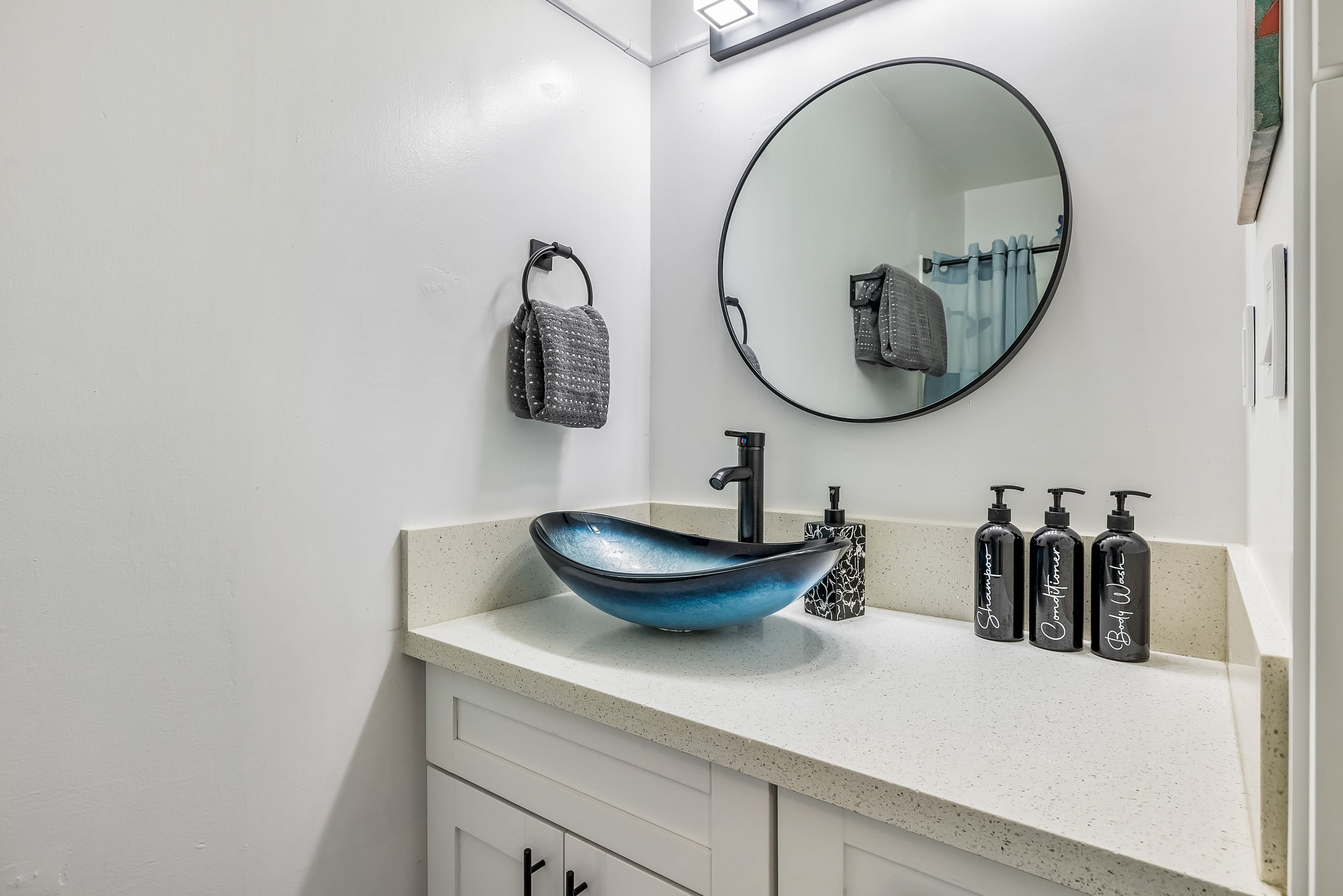 Condo in Waianae · ★4.91 · Studio · 1 bed · 1 private bath - Image 6