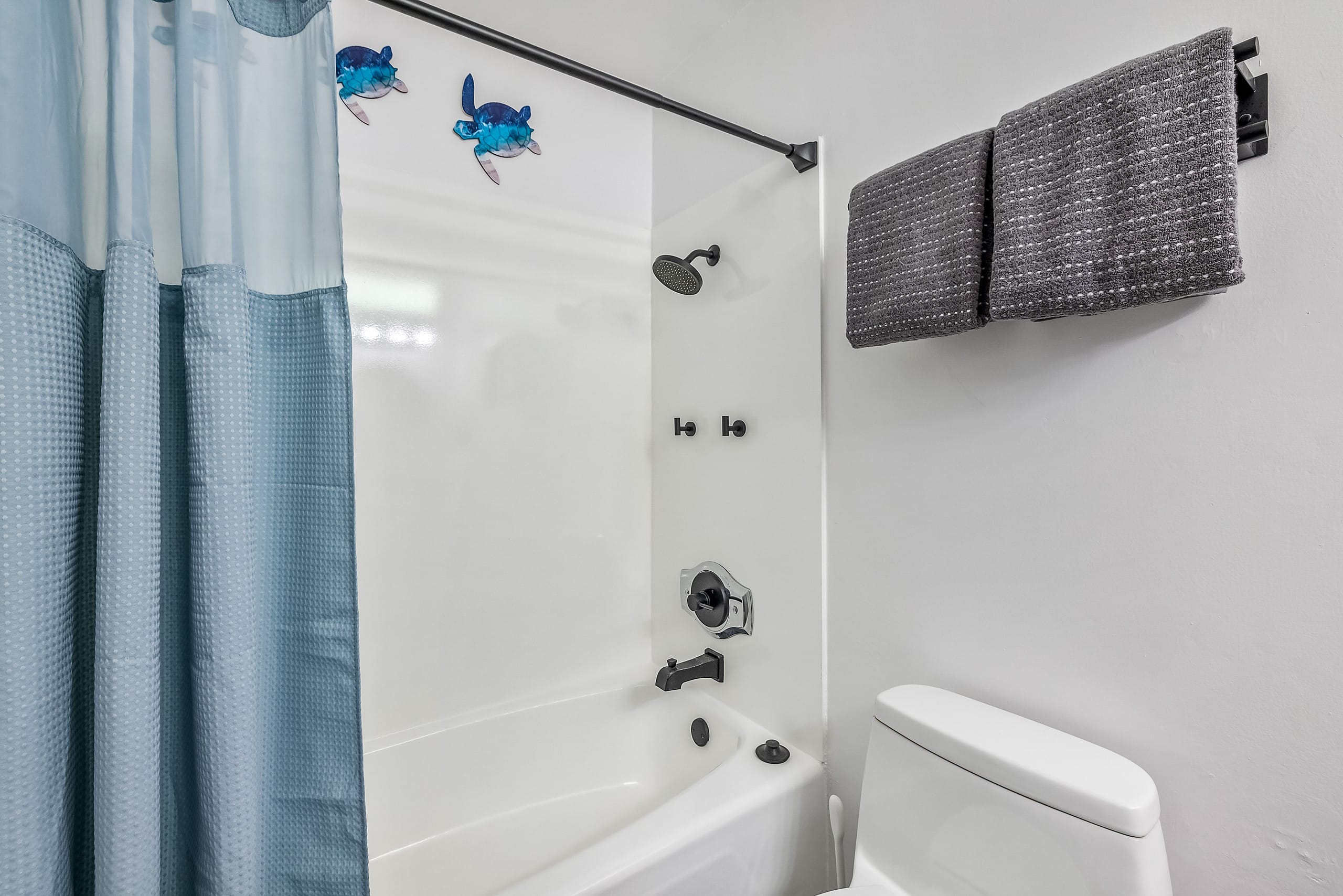Condo in Waianae · ★4.91 · Studio · 1 bed · 1 private bath - Image 7