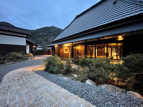 [Entire rental up to 20 people] Kyoto Miyamashikitei, a rental house along the river where you can e