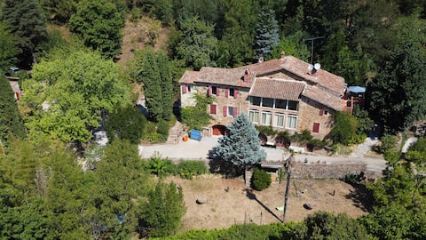 Gites 15/17 pers. at the gates of the Cévennes