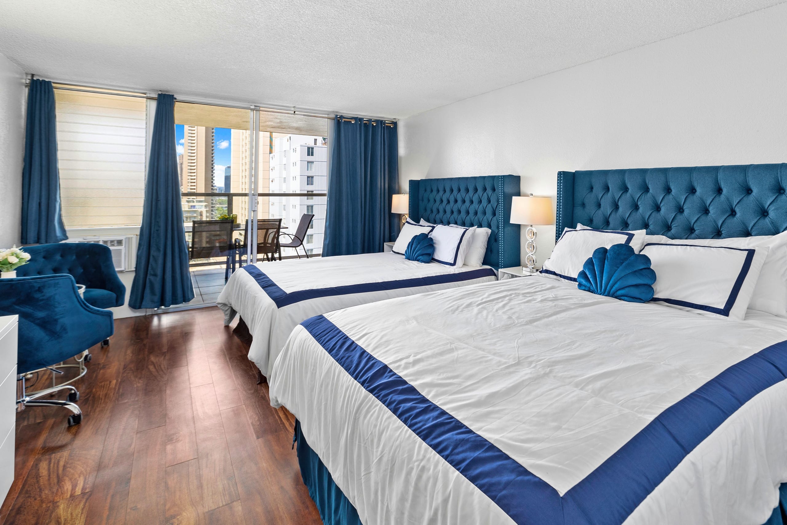 Condo in Honolulu · ★4.87 · 1 bedroom · 2 beds · 1 private bath - Image 1