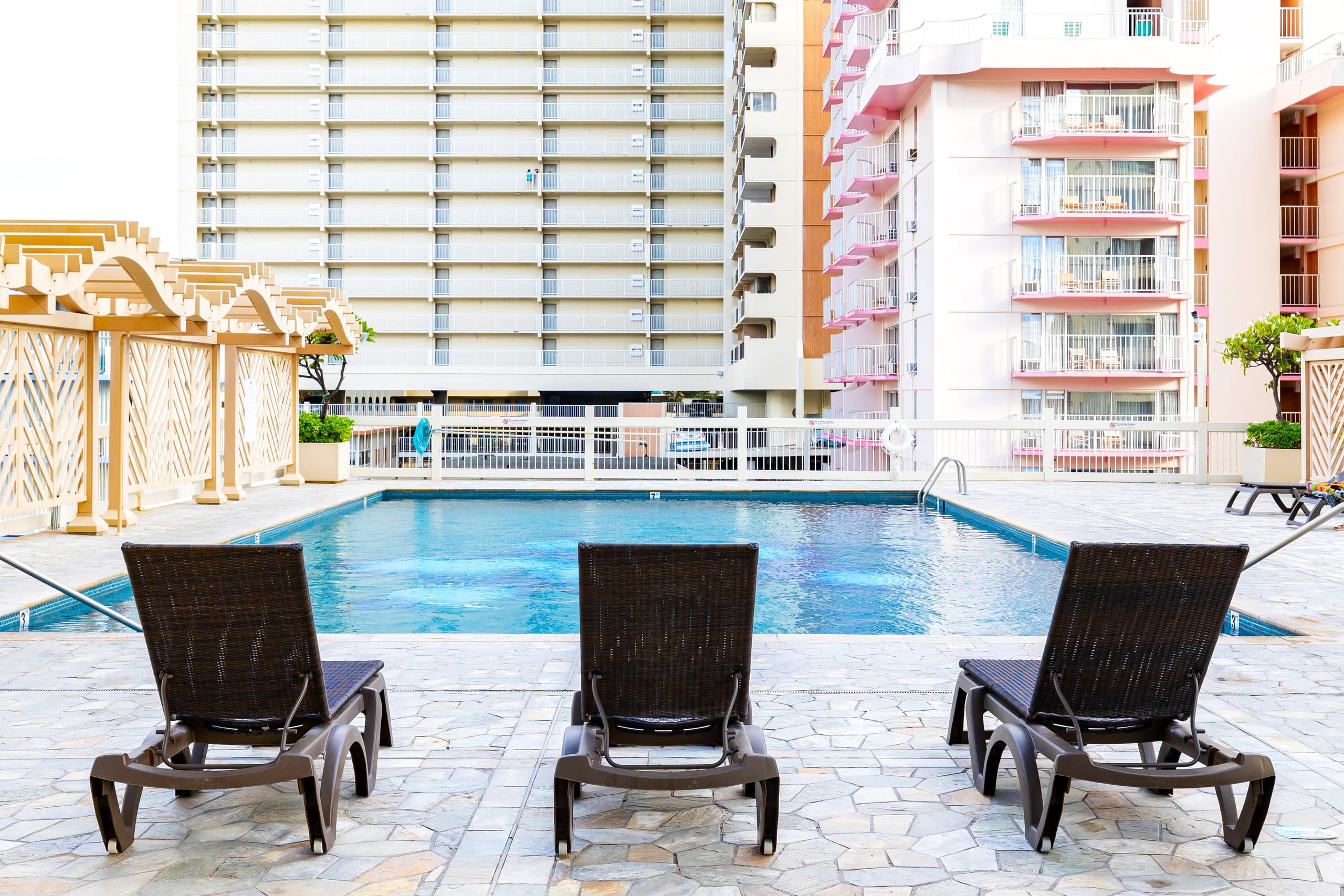 Condo in Honolulu · ★4.87 · 1 bedroom · 2 beds · 1 private bath - Image 20