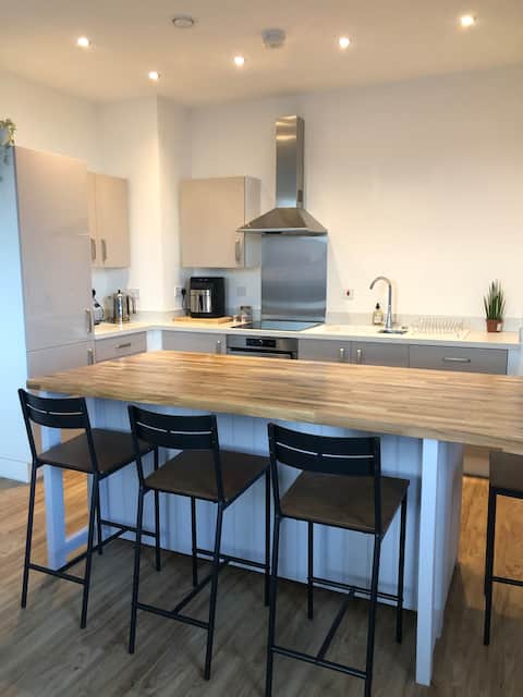 Bright and spacious two bed apartment