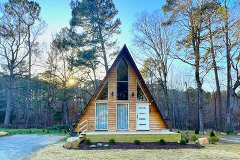 Amazing A-Frame Cabin, Weekly Rentals May 2026