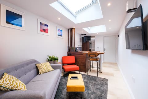 Successful Airbnb property: Studio37 - A cosy, stylish central hideaway in Cirencester