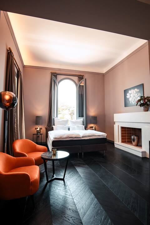 Junior Suite - Double or Twin Bed