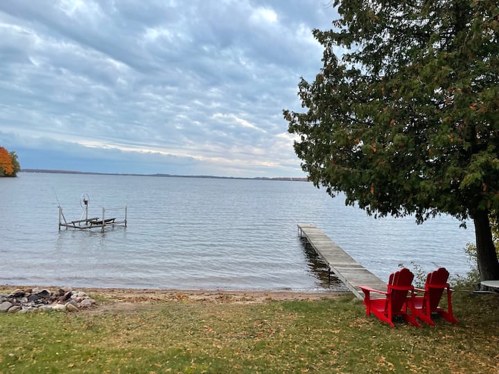 Beautiful Lakefront Cabin/cottage - Fenelon Falls